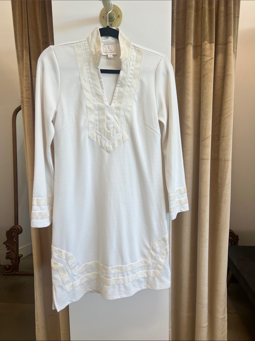 Sail to Sable Ivory V-Neck Tunic with Satin Trim